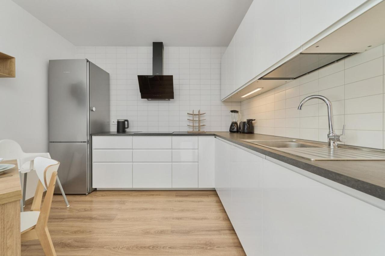 Spacious Apartment With Balcony Near The Slavic Hill Wroclaw By Renters Prestige Exteriér fotografie